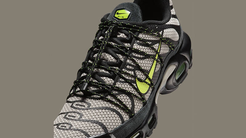 Nike TN Air Max Plus Utility Black Tan Volt FD0670-003 tongue