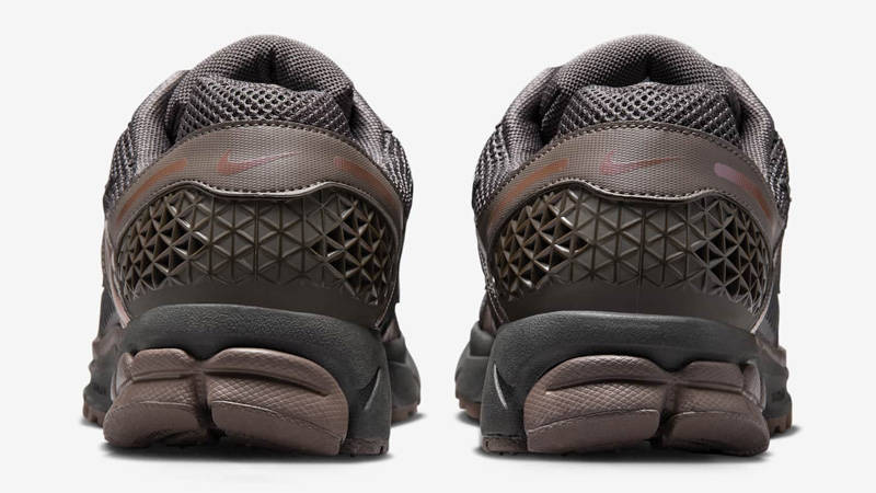 Nike Zoom Vomero 5 Cave Stone Back