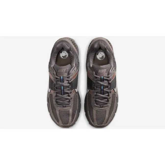 Nike Zoom Vomero 5 Cave Stone Middle