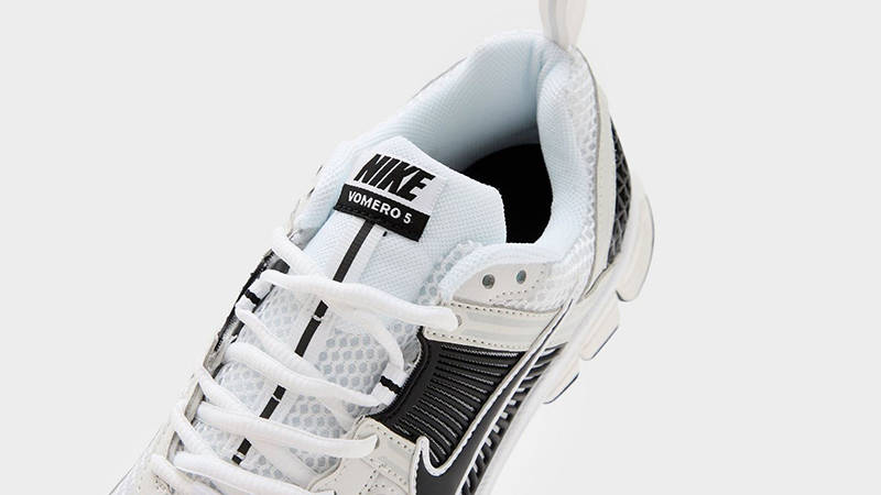 Nike Zoom Vomero 5 GS Metallic Platinum Black HF6998-104 Detail