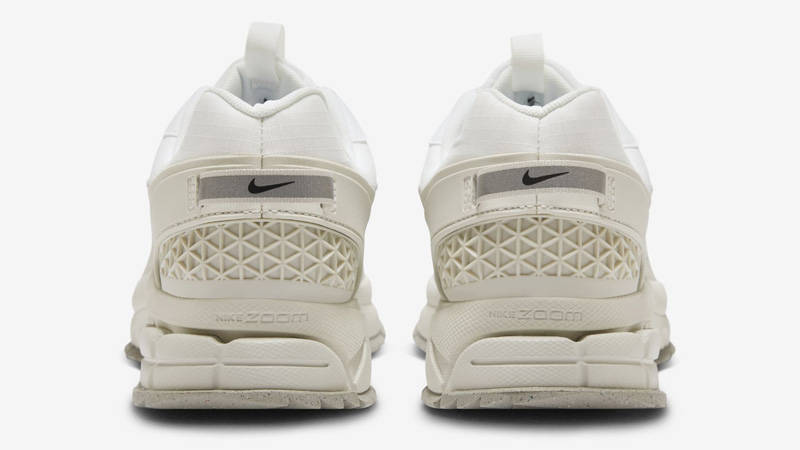 Nike Zoom Vomero 5 Roam Winterized Summit White