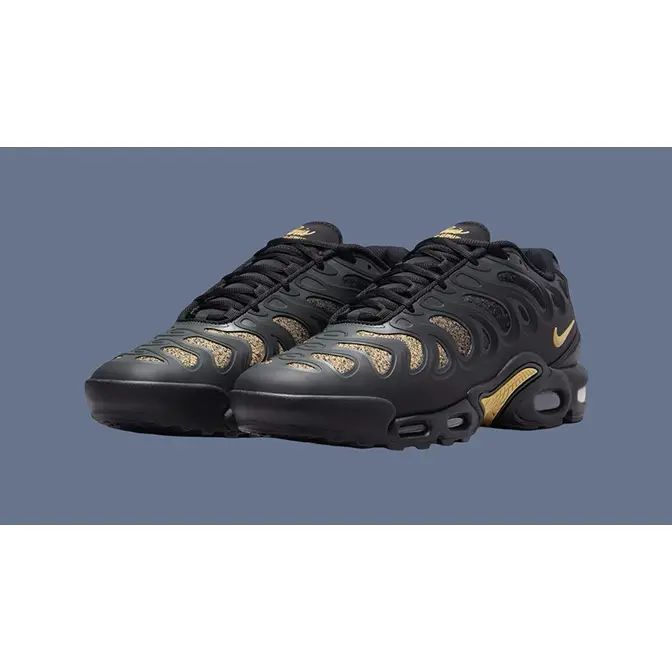 PSG x Nike TN Air Max Plus Drift Black Gold FZ4748-001 front