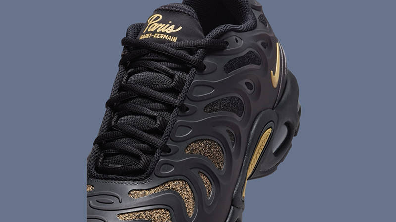 PSG x Nike TN Air Max Plus Drift Black Gold FZ4748-001 tongue