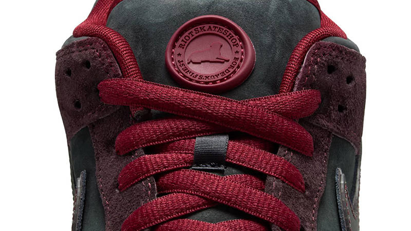 RIOT Skateshop x Nike SB Dunk Low Mahogany Red lace