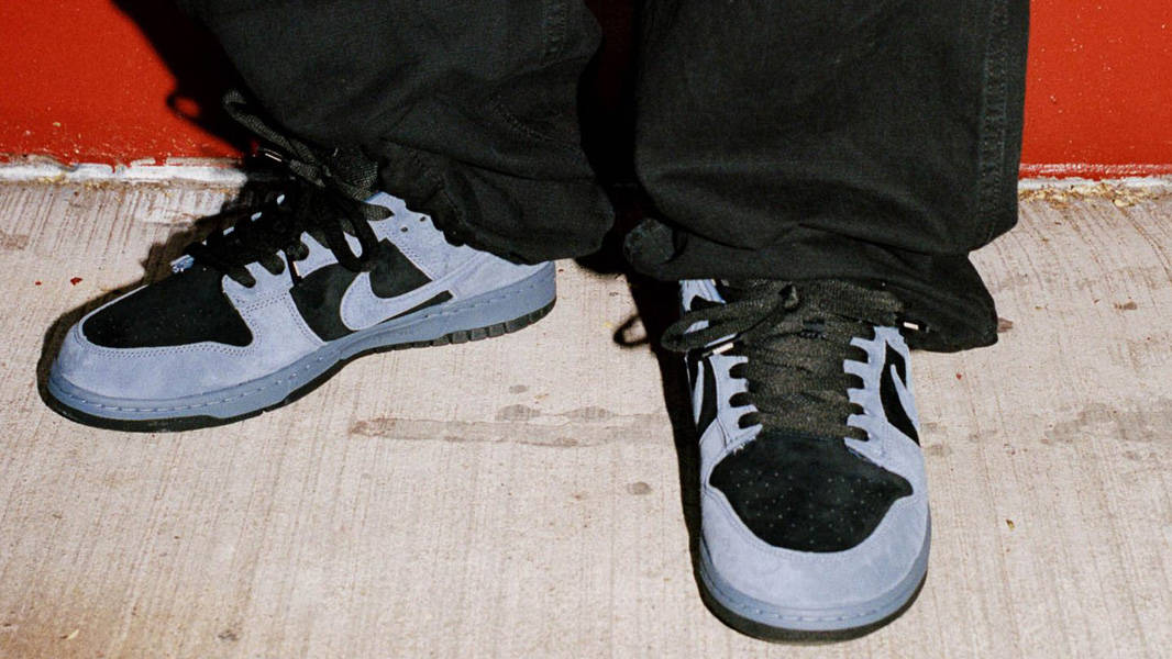 Supreme x Nike SB Dunk Low Ocean Fog | HQ8487-400 | The Sole Supplier