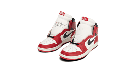How Much Would You Pay for a 1985 Air Jordan 1 “Chicago” Signed by MJ? How Much Would You Pay for a 1985 Air Jordan 1 “Chicago” Signed by MJ?