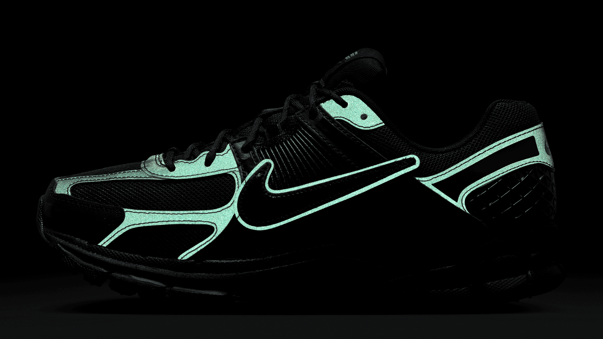 Dover Street Market x Nike Zoom Vomero 5 Black