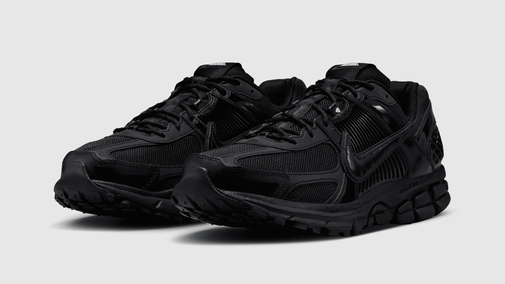 Dover Street Market x Nike Zoom Vomero 5 Black