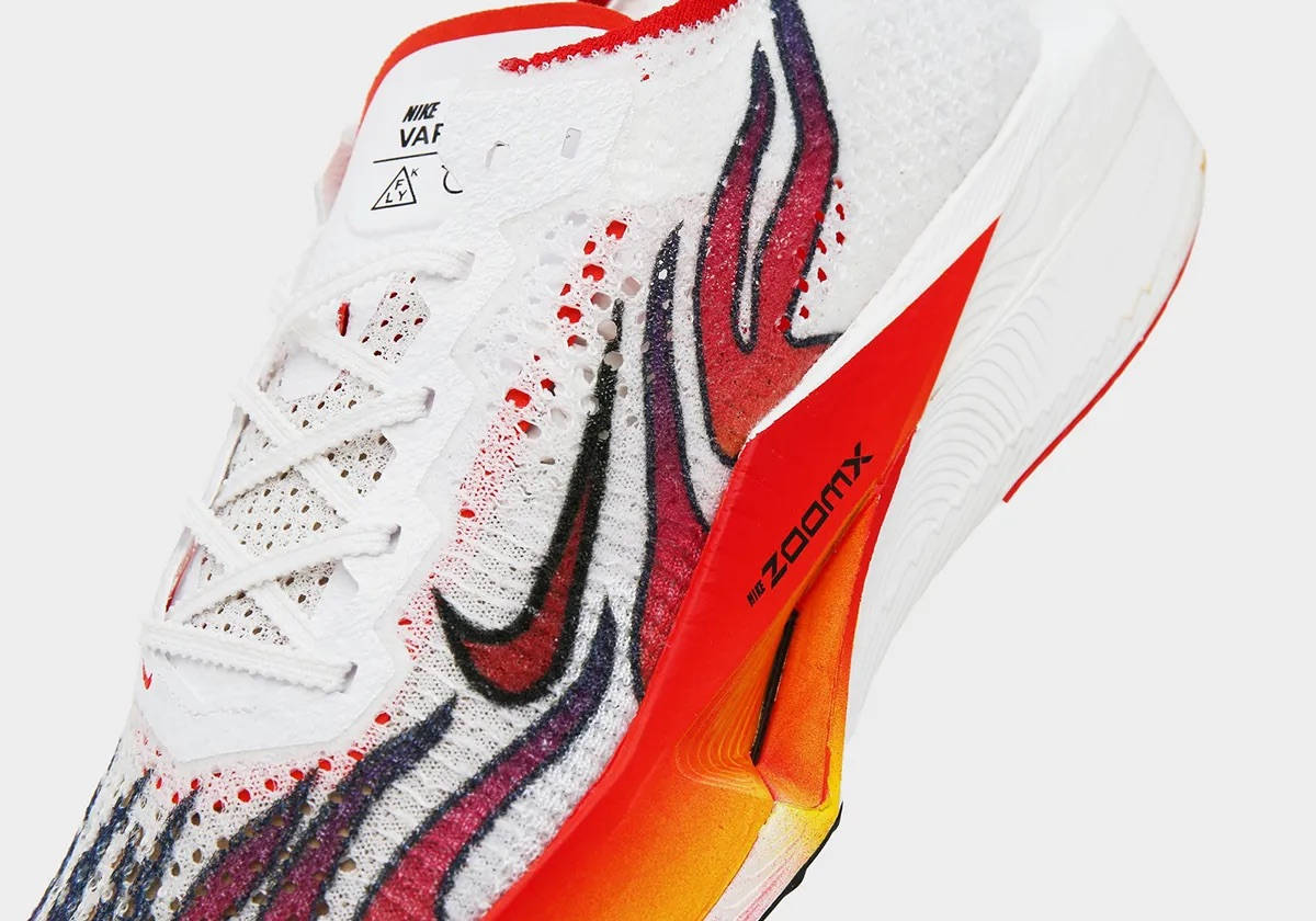 Nike ZoomX Vaporfly NEXT% 3 FK Ekiden | HQ3504-100