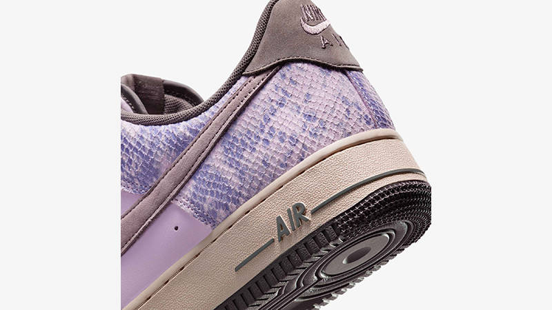 Nike Air Force 1 Low Purple Snake HF2898-500 heel