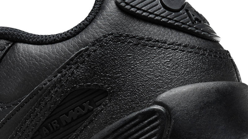 Nike Air Max 90 GS Triple Black Closeup