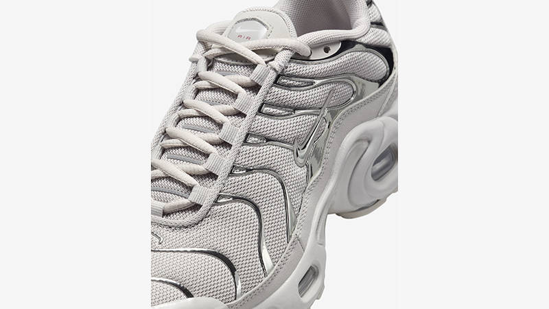 Nike TN Air Max Plus GS Light Iron Ore Silver FZ0977-001 tongue