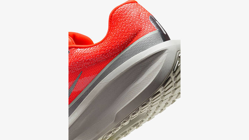 Nike Winflo 11 Premium Hyper Crimson Orange HQ2940-800 heel