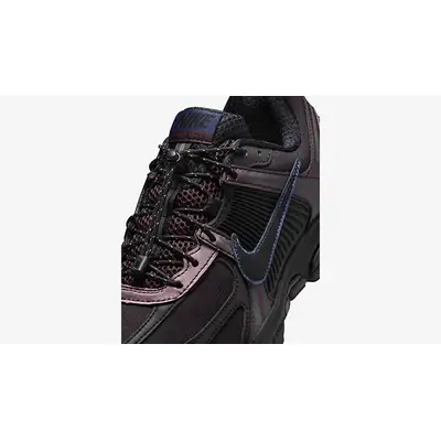 Nike Zoom Vomero 5 Burgundy Crush Black HQ4052-600 tongue