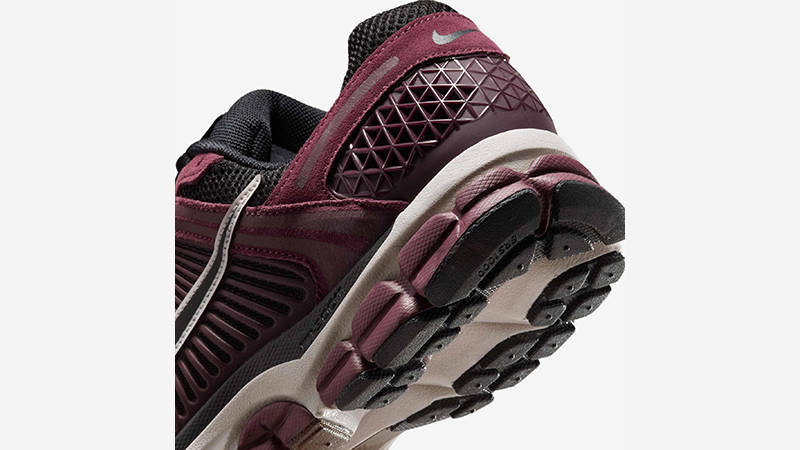 Nike Zoom Vomero 5 Dark Team Red HF1553-601 heel