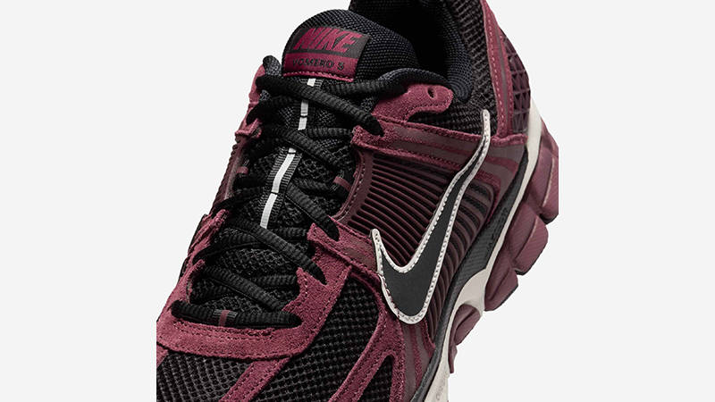 Nike Zoom Vomero 5 Dark Team Red HF1553-601 tongue