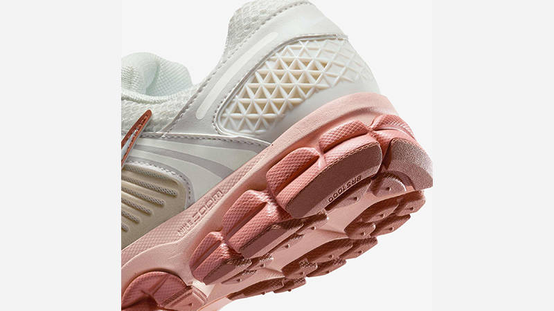 Nike Zoom Vomero 5 Particle Beige FJ2028-002 heel