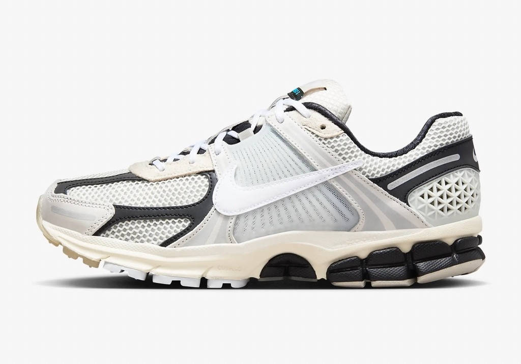 Nike Zoom Vomero 5 Supersonic | FN7649-110