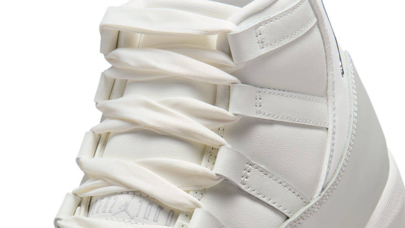 Air Jordan 11 Grand Finale Side
