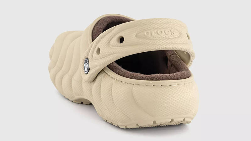 Crocs Classic Clog Overpuff Moth 210059-0LJ back