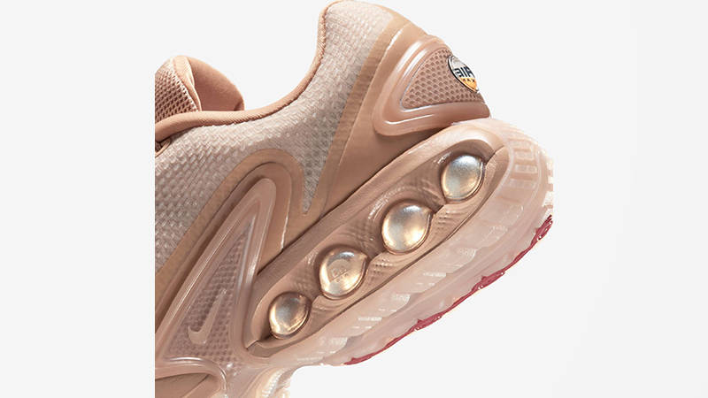 Isamaya Ffrench × Nike Air Max Dn Beige HQ3837-201 heel