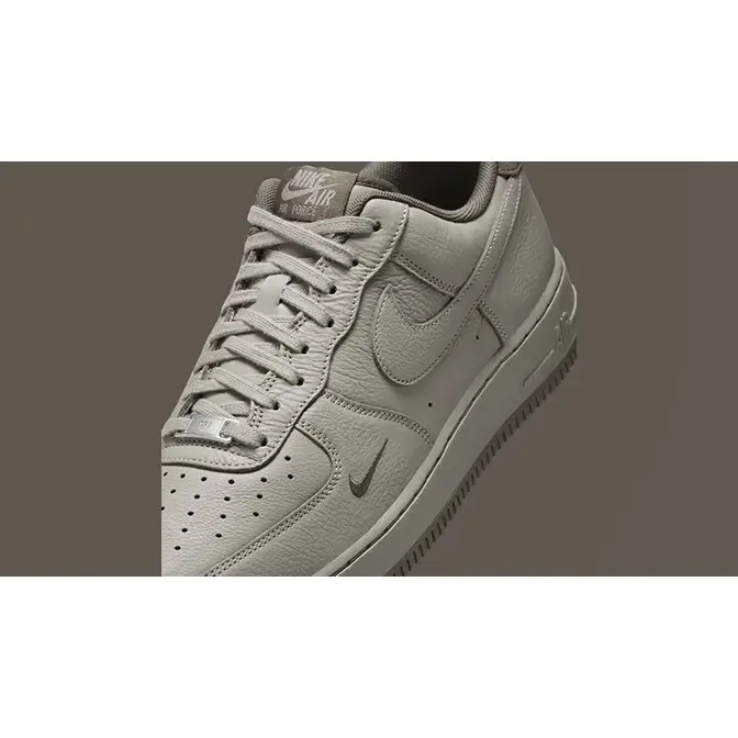 Nike Air Force 1 Low Light Army HM9483-300 tongue