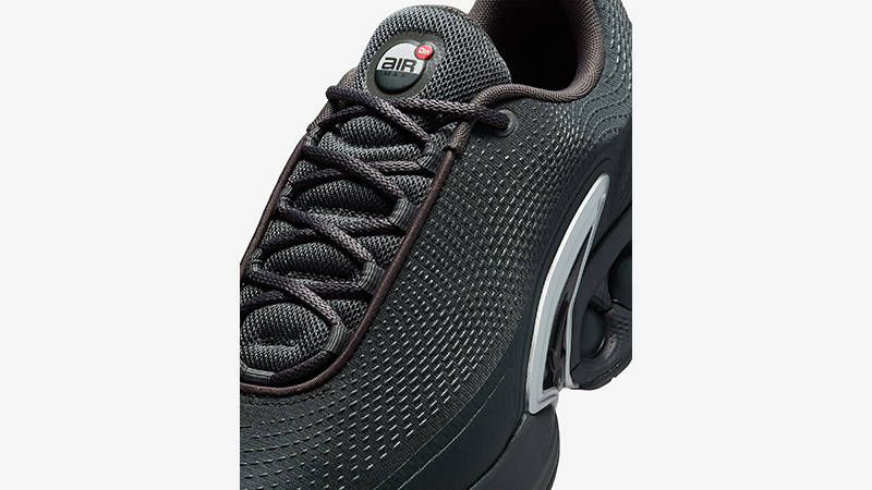 Nike Air Max Dn Black Metallic Silver DV3337-012 side