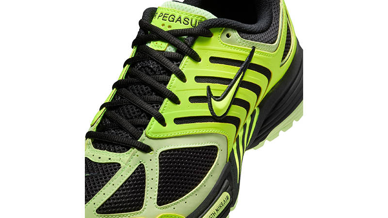 Nike Air Pegasus 2K5 Black Volt HQ5403-700 tongue