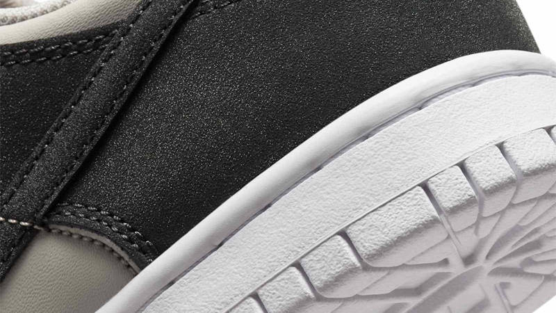 Nike Dunk Low GS Light Iron Ore Anthracite Closeup