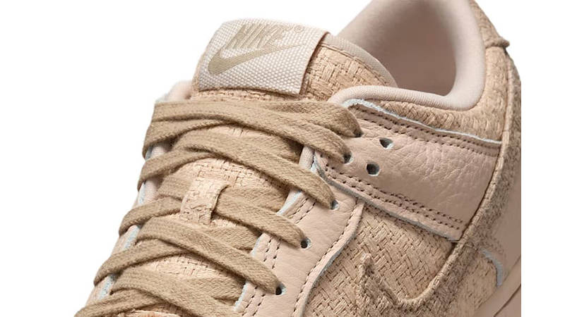 Nike Dunk Low Sanddrift IB7947-126 tongue