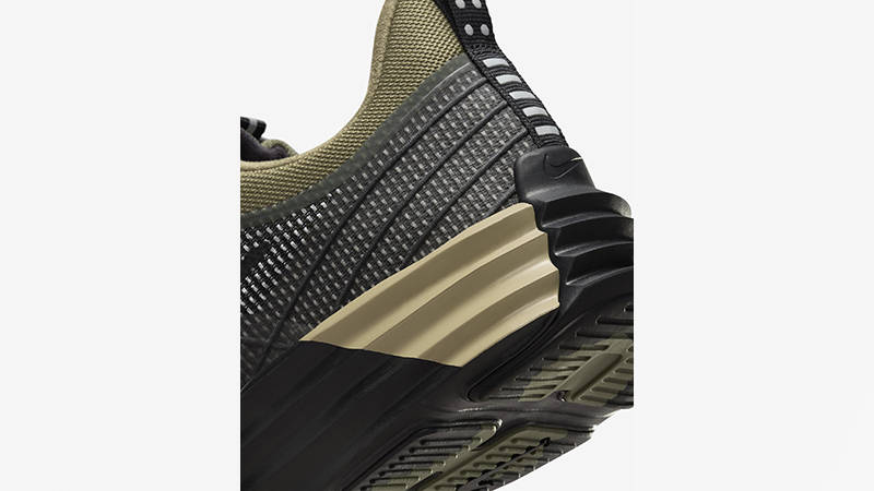 Nike Lunar Roam SE Medium Olive Iron Grey FZ8116-201 heel
