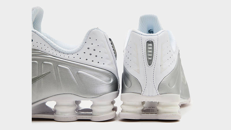 Nike Shox R4 White Metallic Silver HQ1988-101 heel