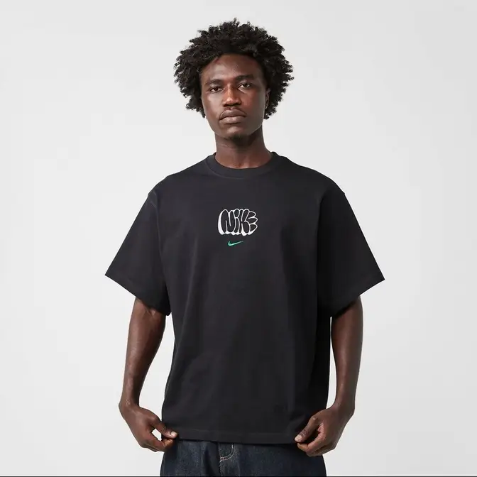 *新作アイテム23'* Nike Solo Swoosh SS Tee Nike Solo Swoosh Graffiti T-Shirt | Where To Buy | HQ4182-010