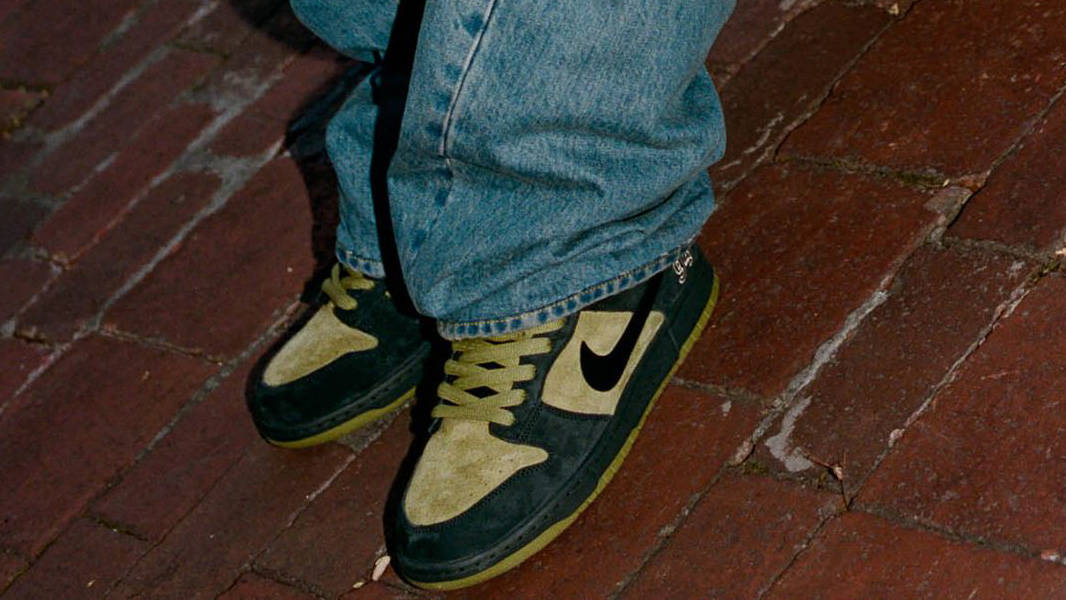 Supreme x Nike SB Dunk Low Camper Green Black | HQ8487-300 | The