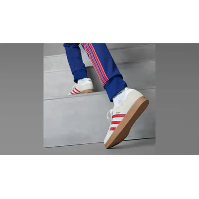 adidas Gazelle Arsenal Terrace Icons Off-White JS3042 on foot back