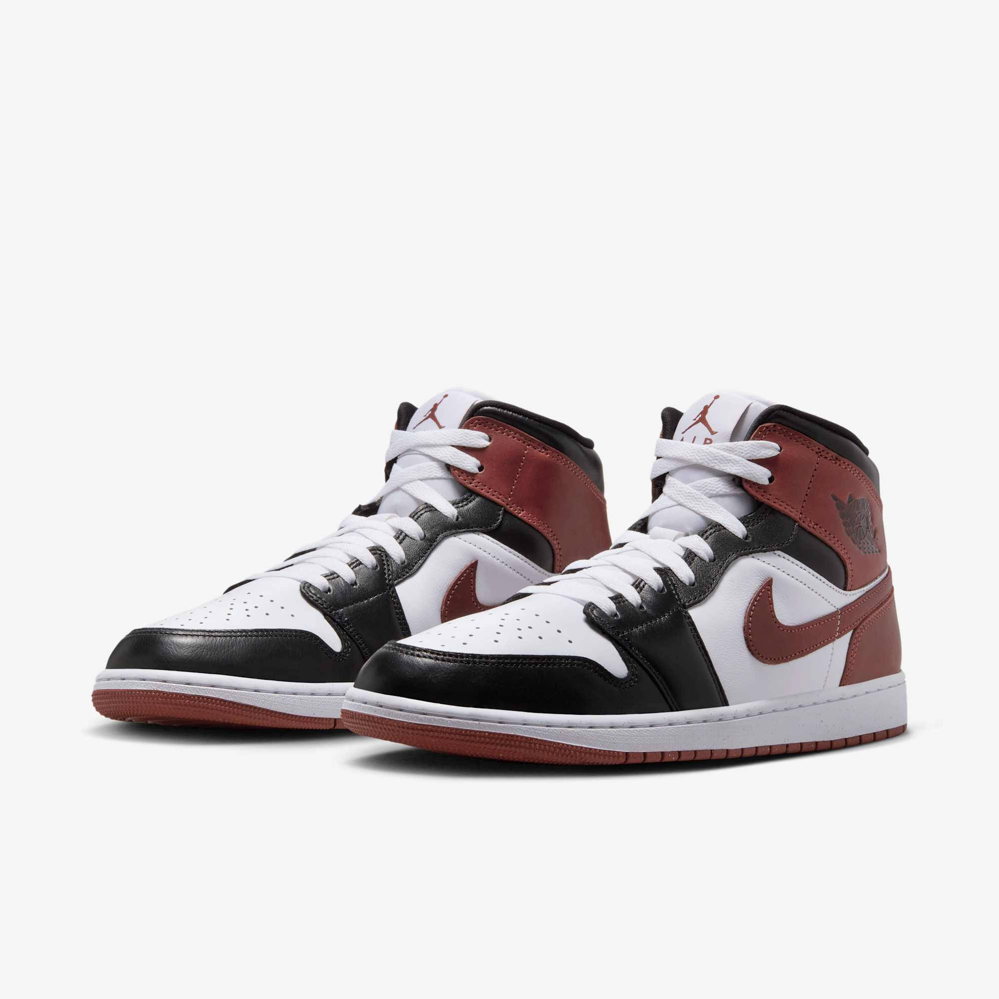 Air Jordan 1 Mid Dark Pony HF3216-102 03