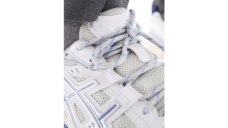ASICS Gel-Nunobiki White Sapphire 1203A536-100 on foot tongue