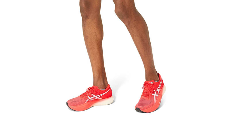 ASICS Metaspeed Sky+ Diva Pink 1013A115-700 on foot