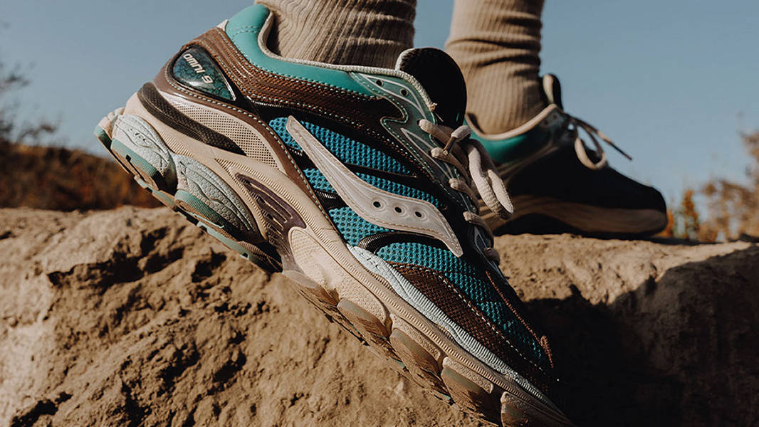 Footpatrol x Saucony ProGrid Omni 9 Blue | S70923-1 | The Sole