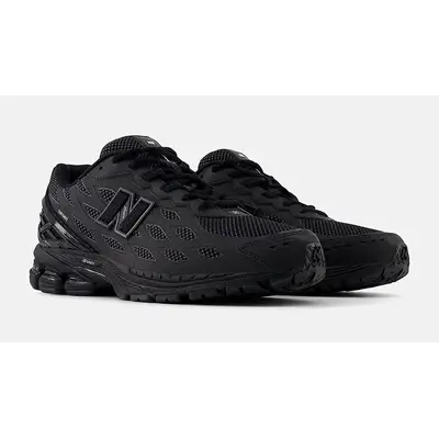 New Balance 1906W Black Silver Metallic U1906WFD front