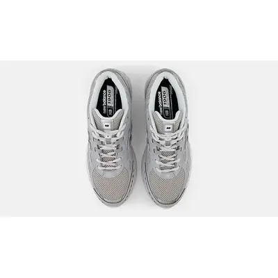 New Balance 1906W Silver Metallic U1906WFE middle