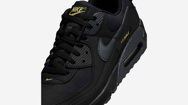 Nike Air Max 90 Batman IB7680-001 tongue