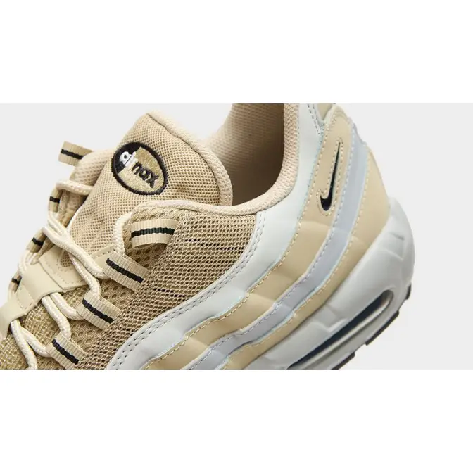 Nike Air Max 95 Desert Khaki Photon Dust Closeup