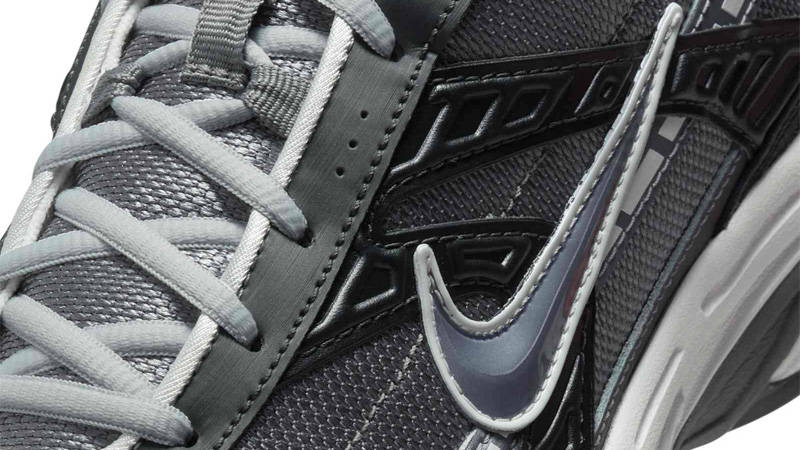 Nike Initiator Anthracite Smoke Grey Side
