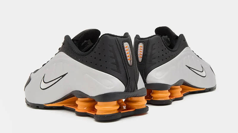 Nike Shox R4 Bright Mandarin HQ1988-003 back