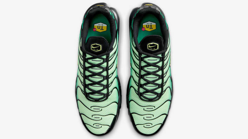 Nike TN Air Max Plus Black Volt Green Middle