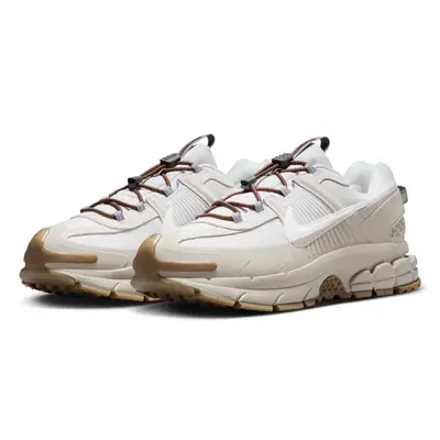 Nike Zoom Vomero Roam College Grey Gum Front