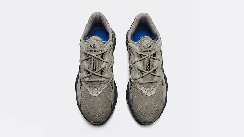 adidas Ozweego Silver Pebble Carbon JI2641 middle
