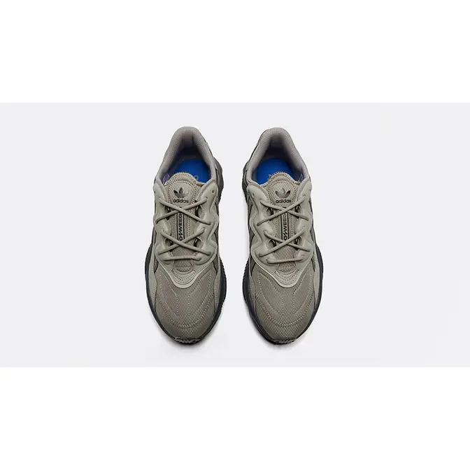 adidas Ozweego Silver Pebble Carbon JI2641 middle