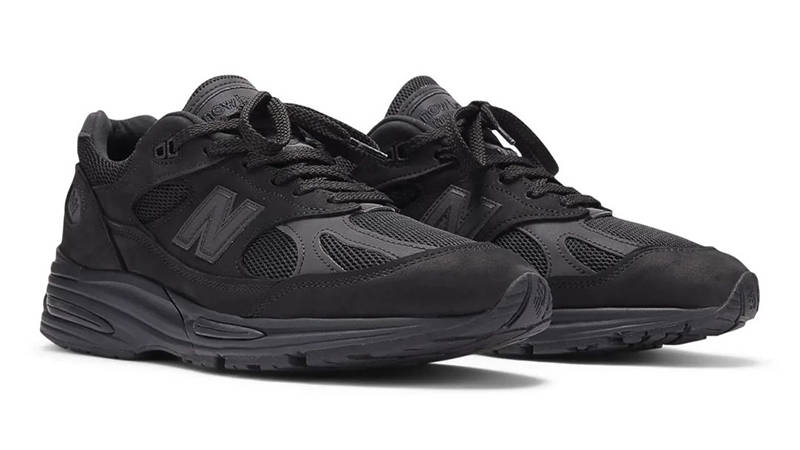 Dover Street Market x New Balance 991v2 Triple Black CM996ATN front